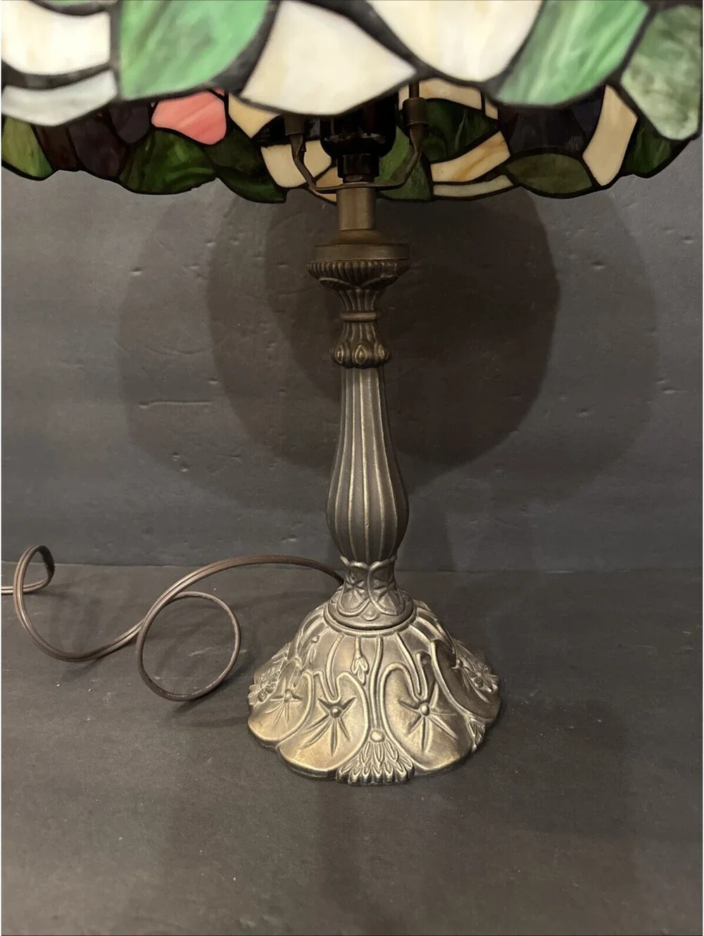 Vintage 19” Tiffany-Style Table Lamp with Hummingbird And Floral Stained Glass
